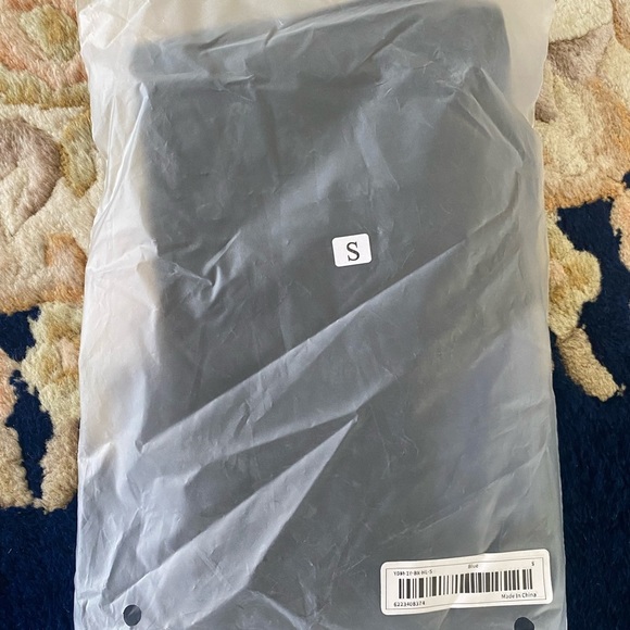 NWOT Men’s Tight Fit High-Stretch Sauna Sweat Crewneck Pullover Tanktop Multiple - Picture 2 of 11